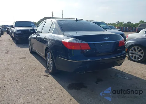 2011 Hyundai Genesis 4.6 from USA, damaged, VIN KMHGC4DF1BU138679